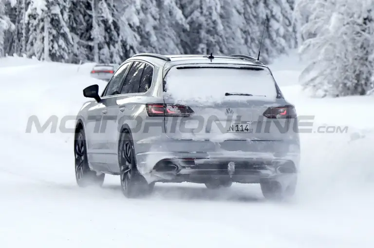Volkswagen Touareg 2024 - Foto Spia 04-02-2023 - 10