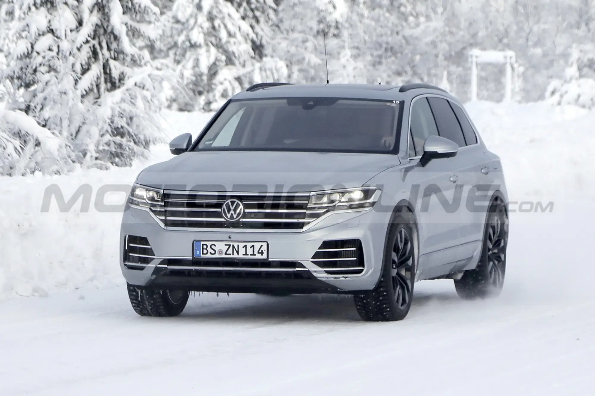 Volkswagen Touareg 2024 - Foto Spia 04-02-2023 - 3
