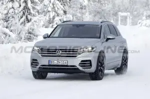 Volkswagen Touareg 2024 - Foto Spia 04-02-2023
