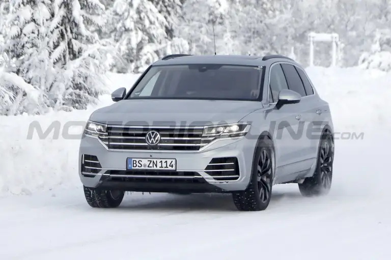 Volkswagen Touareg 2024 - Foto Spia 04-02-2023 - 3