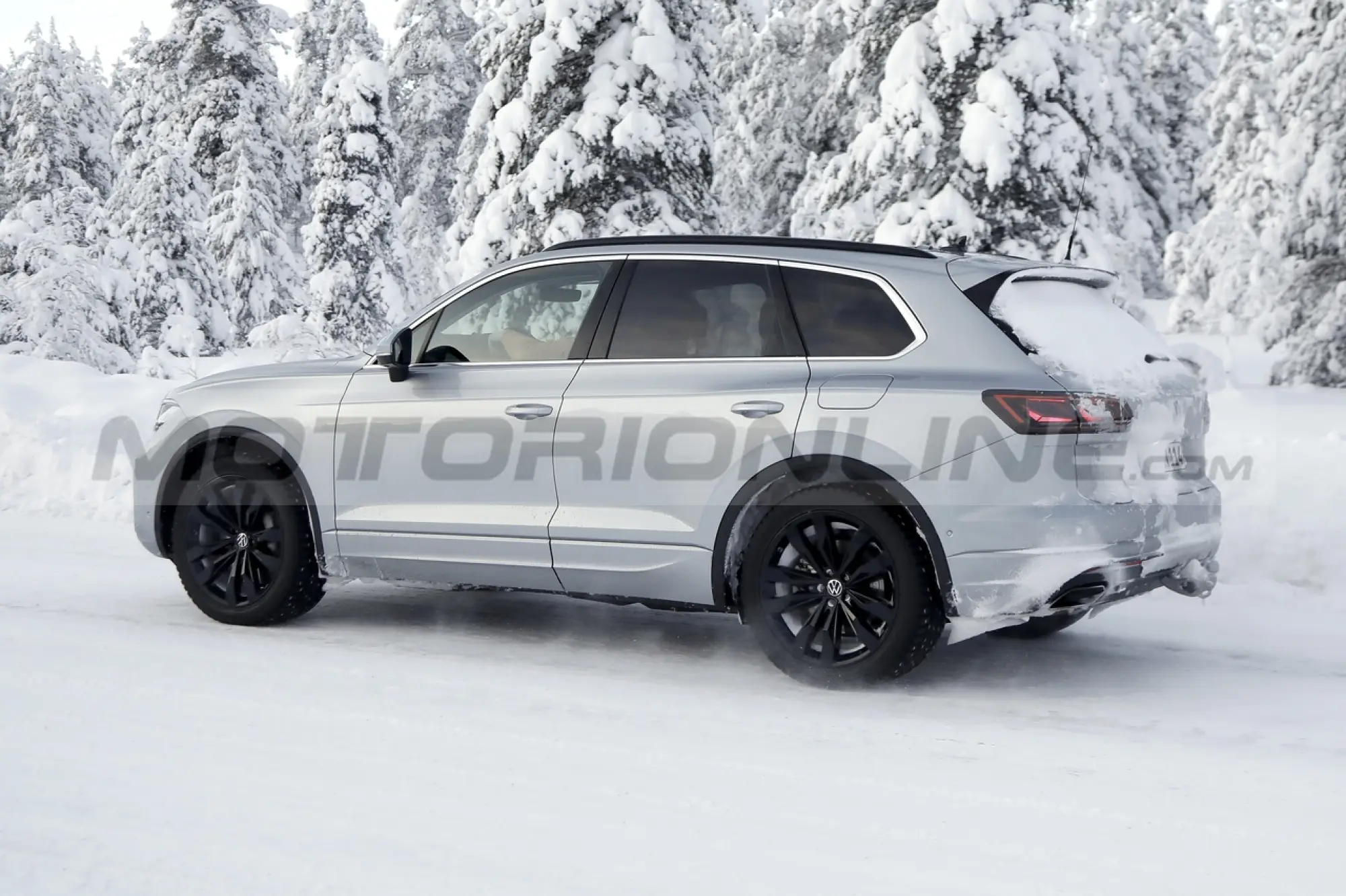 Volkswagen Touareg 2024 - Foto Spia 04-02-2023 - 8