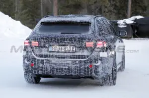 BMW i5 Touring 2025 - Foto Spia 08-02-2023 - 9