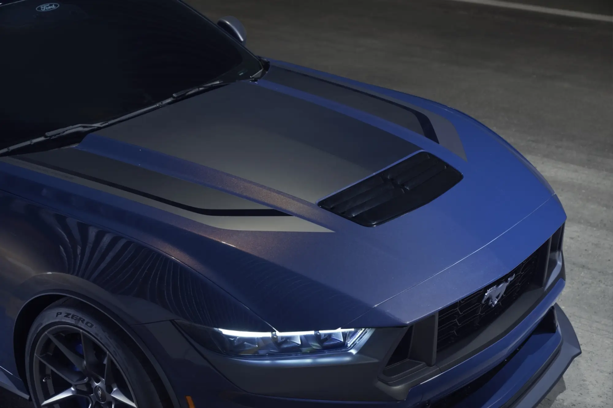Ford Mustang Dark Horse 2024 interni - 14