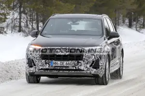 Audi Q7 - Foto spia 9-2-2023