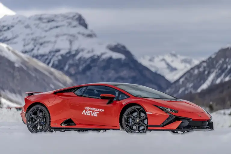 Lamborghini Esperienza Neve 2023 - 1