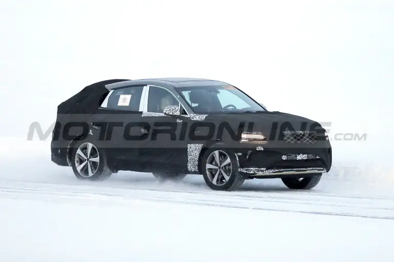 Genesis GV80 Coupe - Foto Spia 10-02-2023 - 11