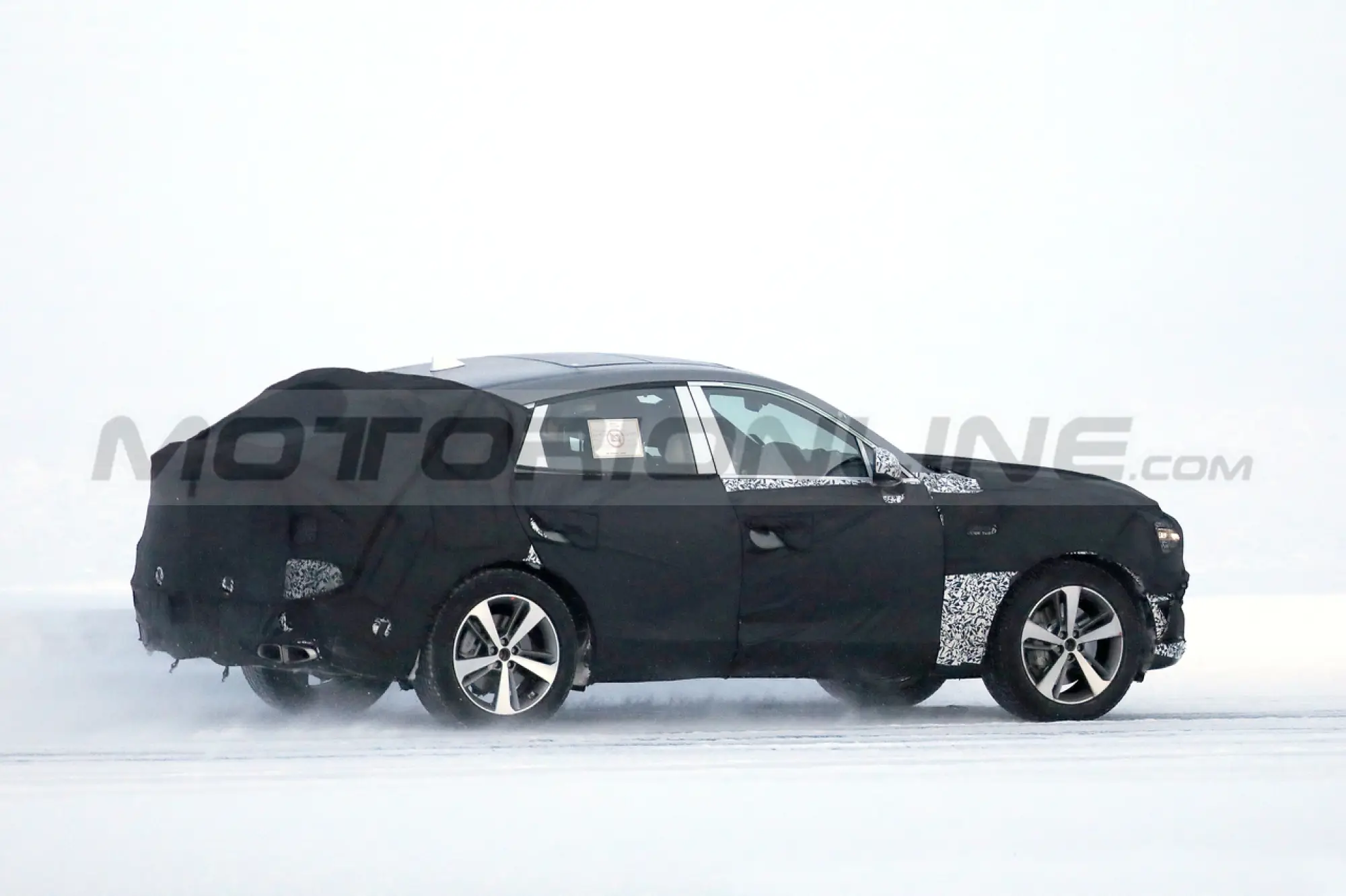 Genesis GV80 Coupe - Foto Spia 10-02-2023 - 6
