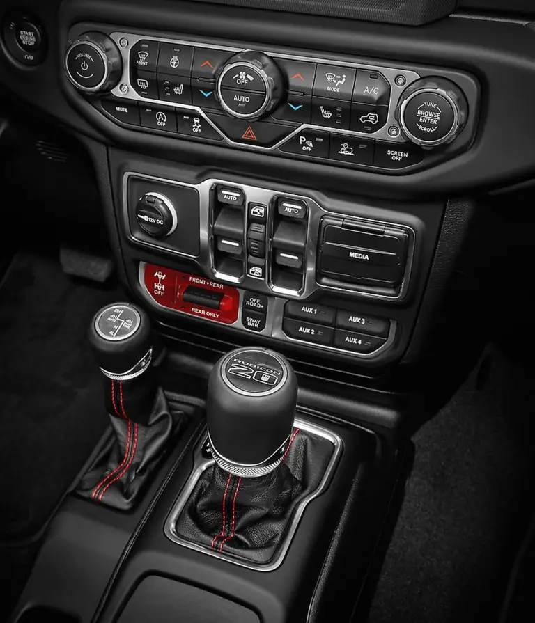 Jeep Wrangler Rubicon 20th Anniversary Edition - 23