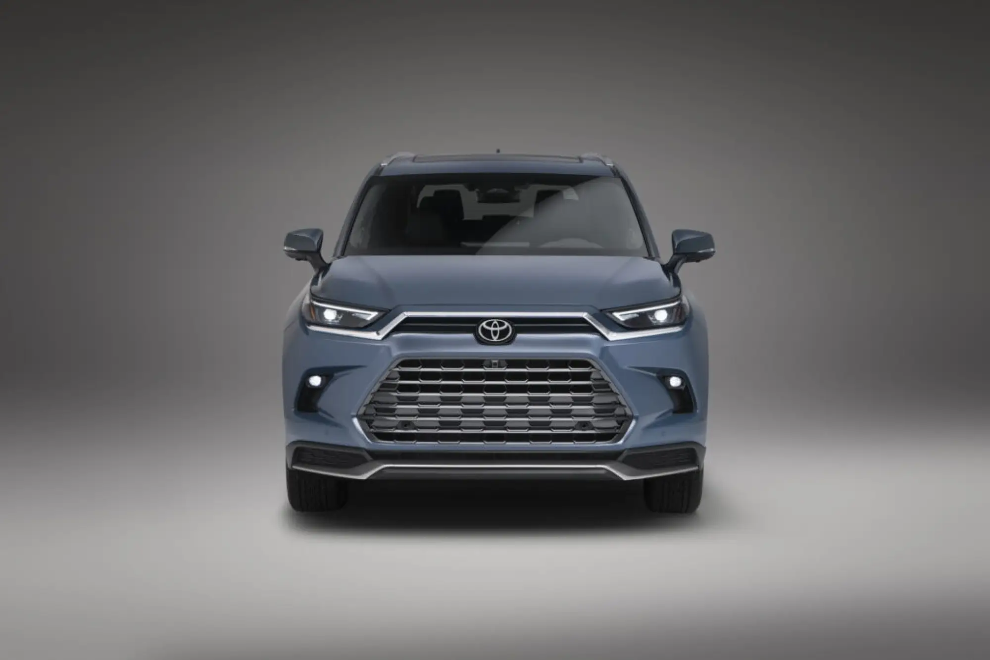Toyota Grand Highlander - 21