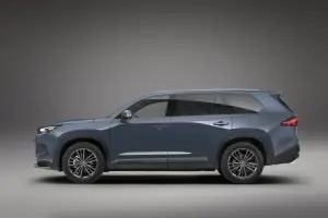 Toyota Grand Highlander - 12