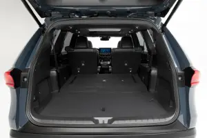 Toyota Grand Highlander - 10