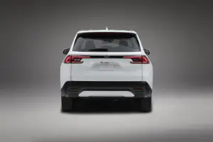 Toyota Grand Highlander - 1
