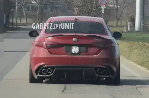 Alfa Romeo Giulia Quadrifoglio 2024 foto spia - 4