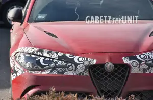 Alfa Romeo Giulia Quadrifoglio 2024 foto spia