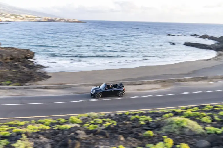 Mini Cooper SE Cabrio - 124