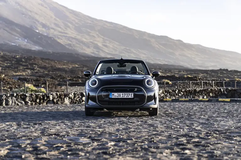 Mini Cooper SE Cabrio - 131