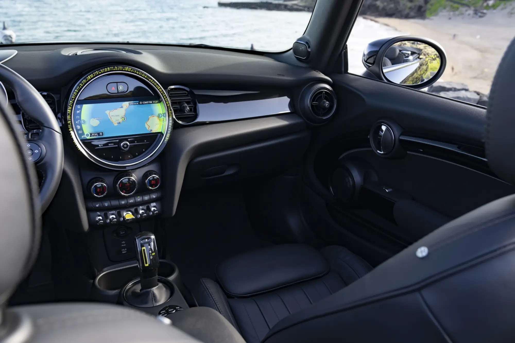 Mini Cooper SE Cabrio - 205