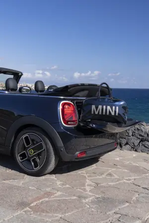 Mini Cooper SE Cabrio - 222