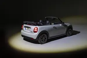 Mini Cooper SE Cabrio - 36