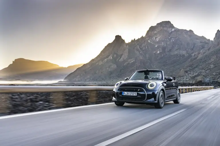 Mini Cooper SE Cabrio - 47