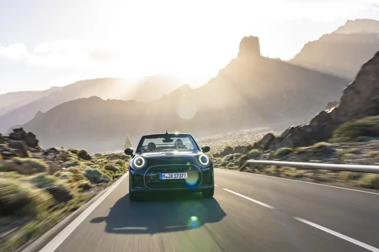 Mini Cooper SE Cabrio - 49