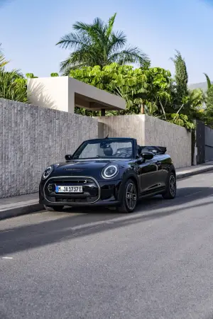 Mini Cooper SE Cabrio - 94