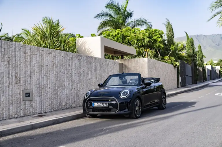 Mini Cooper SE Cabrio - 102