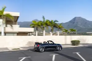 Mini Cooper SE Cabrio - 96
