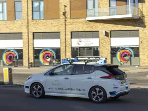 Nissan guida autonoma ServCity