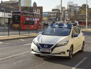 Nissan guida autonoma ServCity