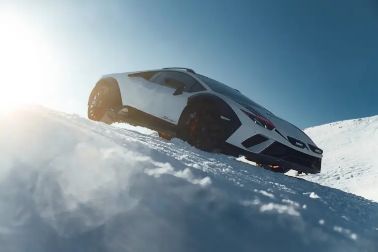Lamborghini Huracan Sterrato Livigno - 13