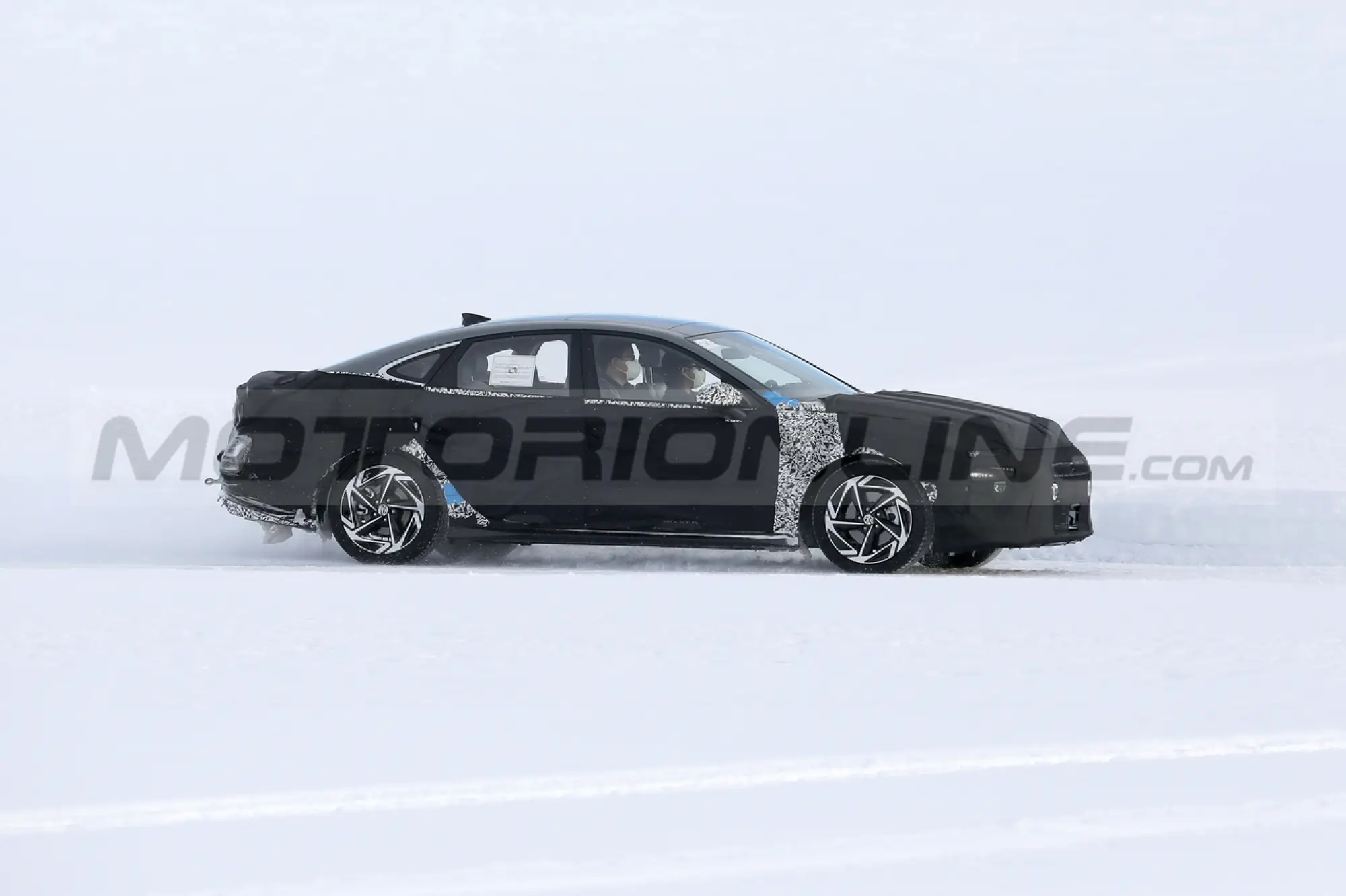Hyundai Sonata restyling - Foto Spia 21-02-2023 - 2