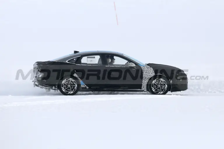 Hyundai Sonata restyling - Foto Spia 21-02-2023 - 13