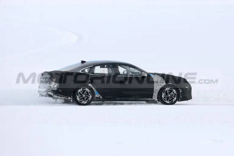 Hyundai Sonata restyling - Foto Spia 21-02-2023 - 5