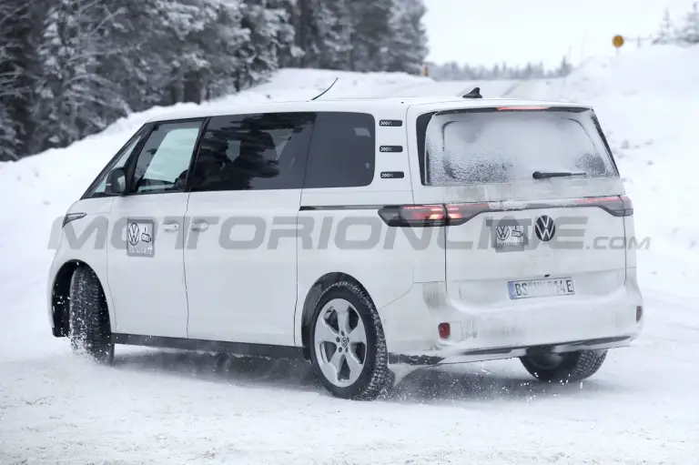 Volkswagen ID. Buzz LWB - Foto Spia 22-02-2023 - 7