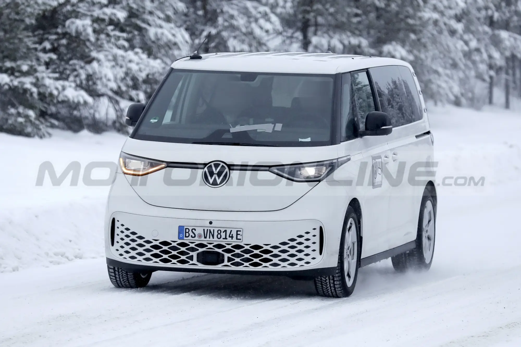 Volkswagen ID. Buzz LWB - Foto Spia 22-02-2023 - 2
