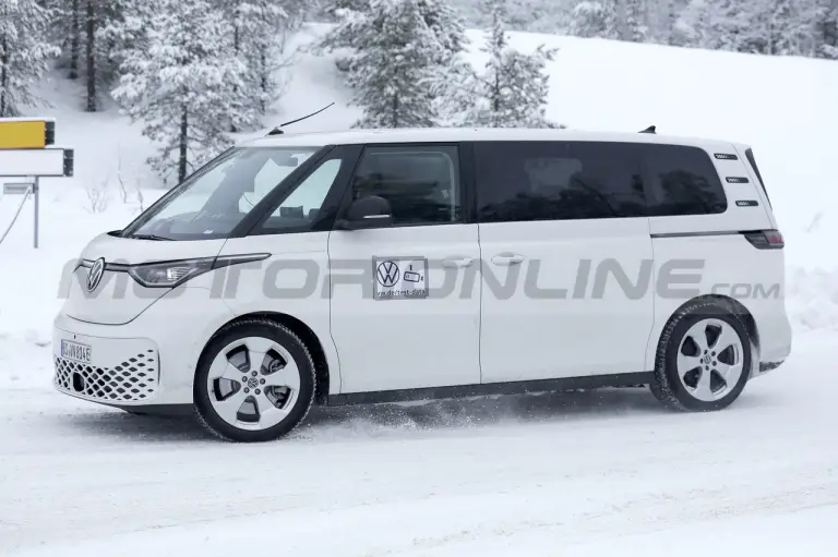 Volkswagen ID. Buzz LWB - Foto Spia 22-02-2023 - 3