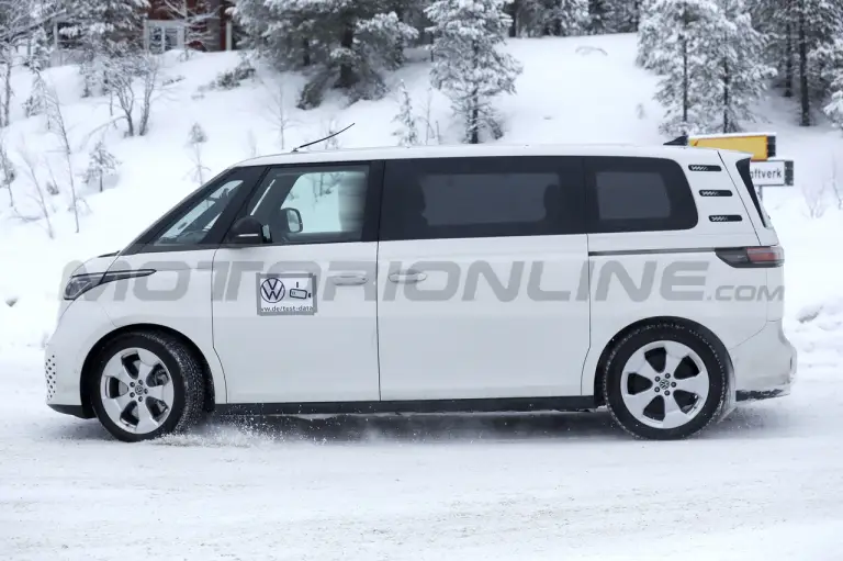 Volkswagen ID. Buzz LWB - Foto Spia 22-02-2023 - 8