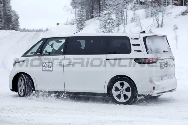 Volkswagen ID. Buzz LWB - Foto Spia 22-02-2023 - 12