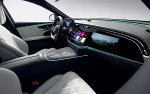 Mercedes Classe E 2024 interni