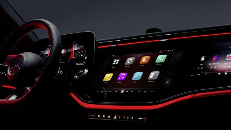 Mercedes Classe E 2024 interni - 14