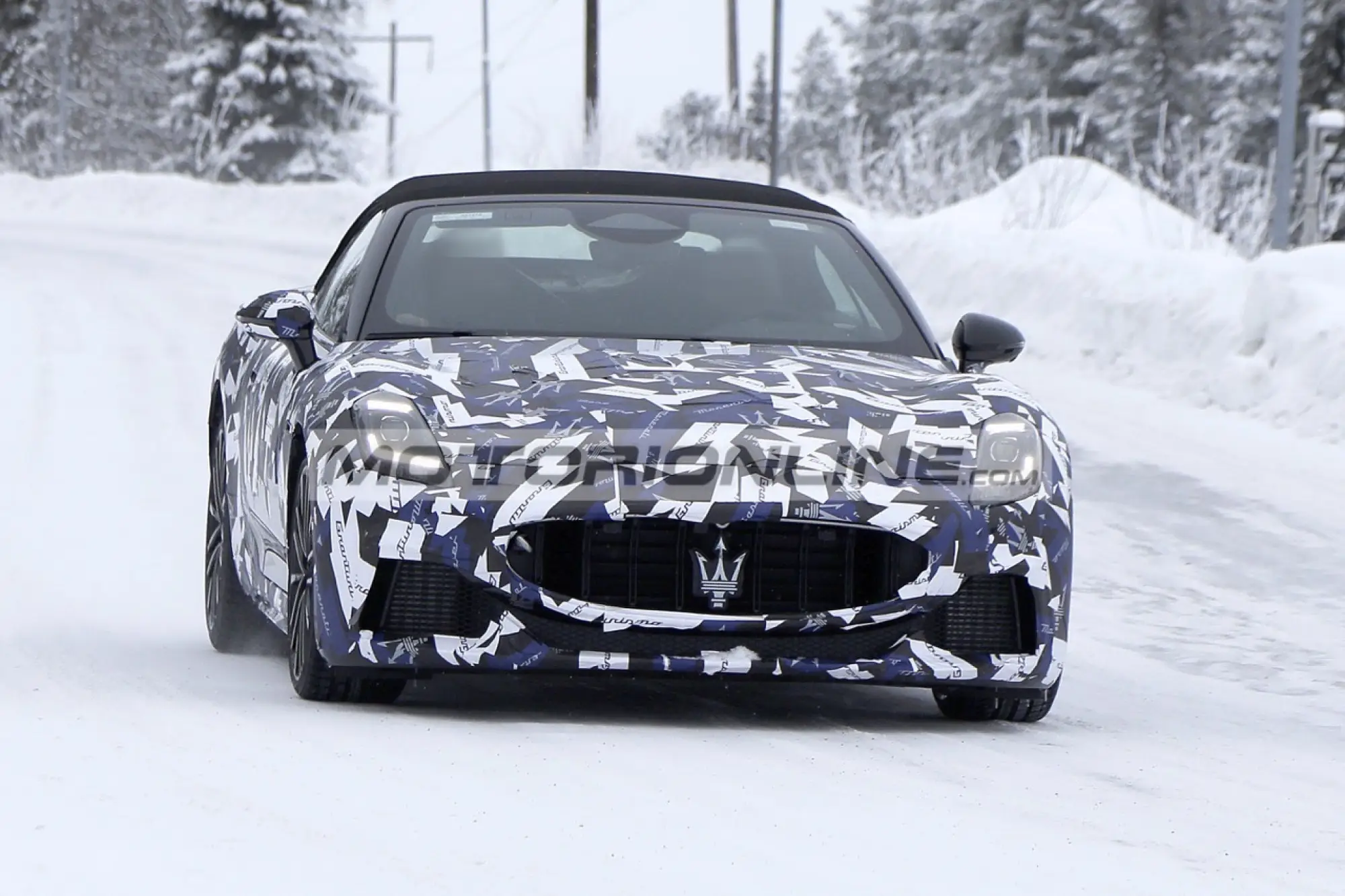 Maserati GranCabrio - Foto spia 23-2-2023 - 1