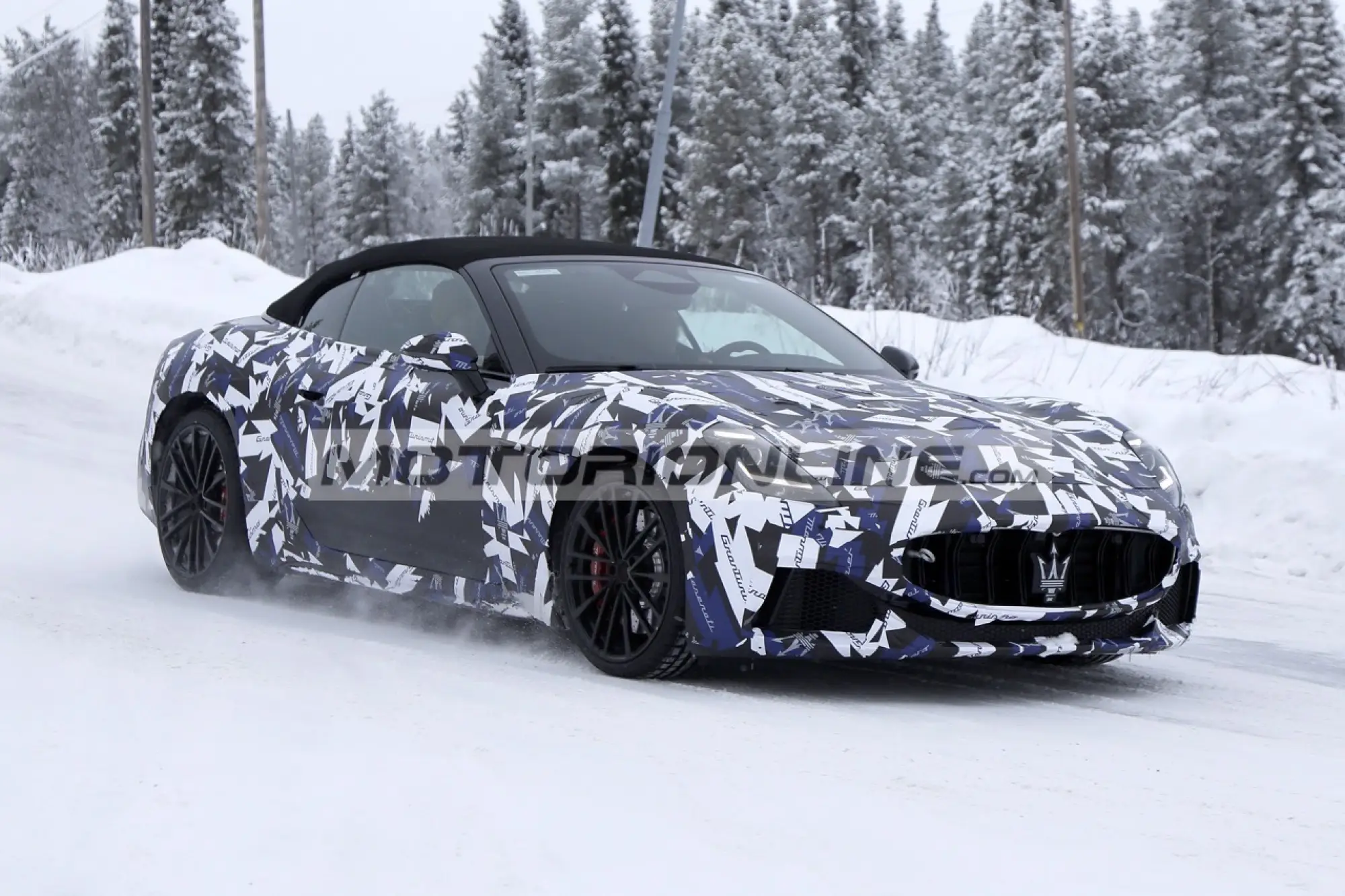 Maserati GranCabrio - Foto spia 23-2-2023 - 5