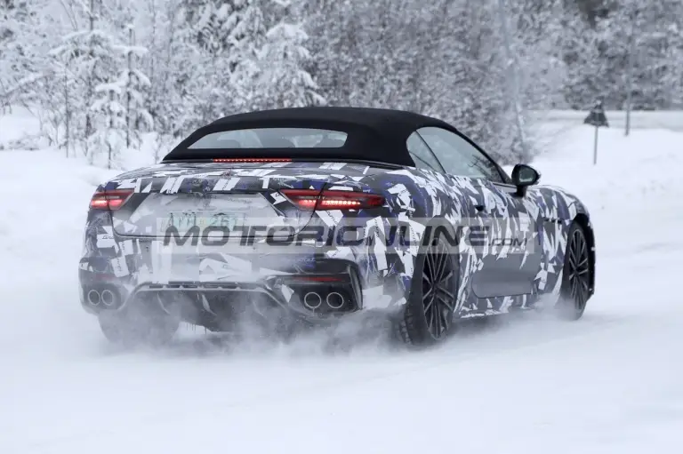 Maserati GranCabrio - Foto spia 23-2-2023 - 10