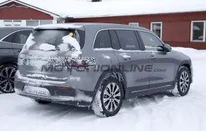 Mercedes GLB e EQB restyling - Foto spia 24-02-2023 - 5
