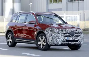 Mercedes GLB e EQB restyling - Foto spia 24-02-2023 - 7