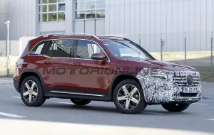 Mercedes GLB e EQB restyling - Foto spia 24-02-2023 - 4