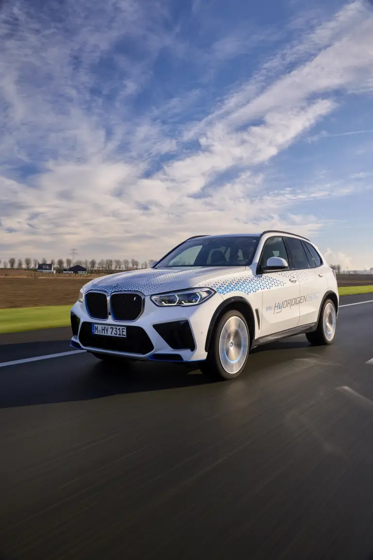 BMW iX5 Hydrogen flotta pilota - 19