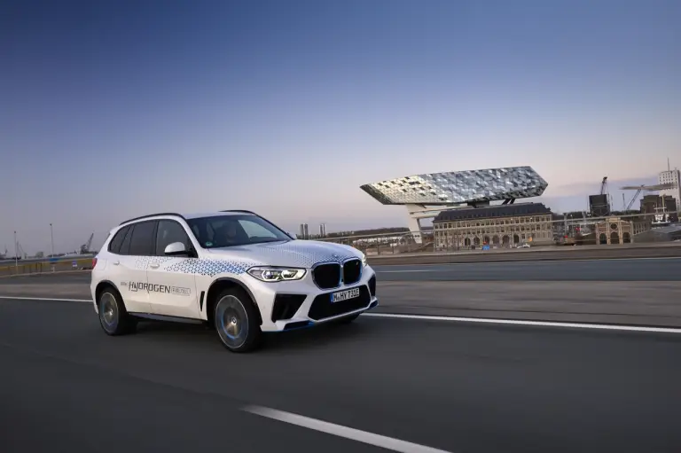 BMW iX5 Hydrogen flotta pilota - 30