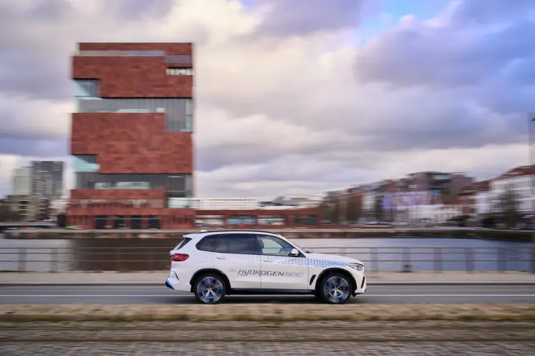 BMW iX5 Hydrogen flotta pilota - 37